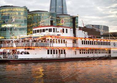 Dixie Queen – Thames Luxury Charters